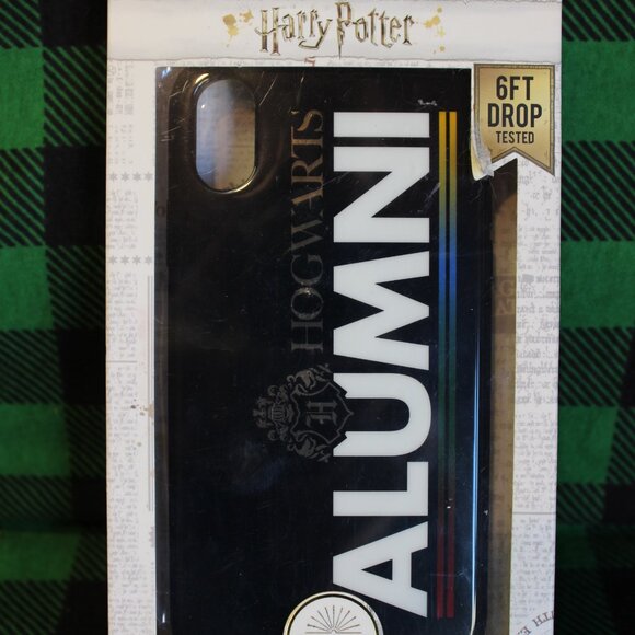 Harry Potter Alumni iPhone XR Case | Hogwarts Themed - Picture 4 of 4